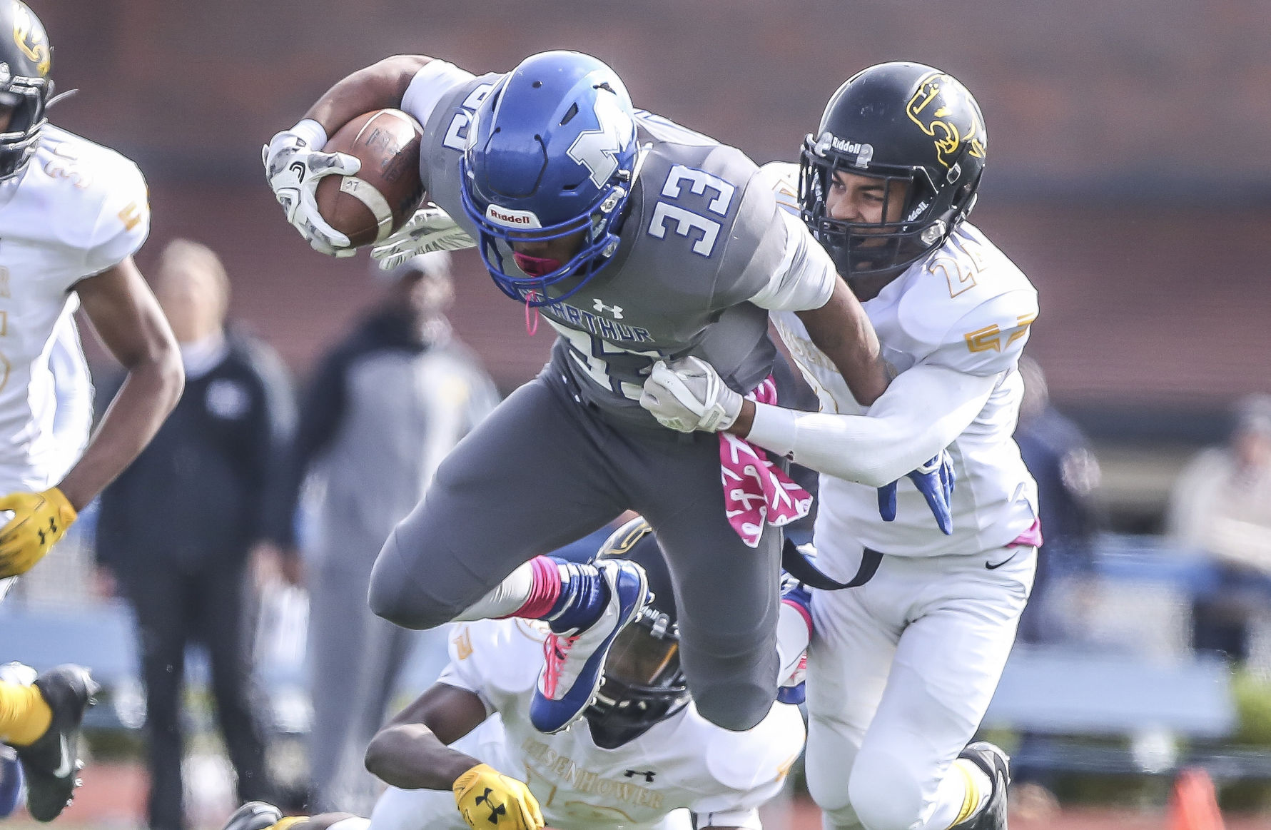 36 Eisenhower vs MacArthur Football 13 10.12.18.JPG